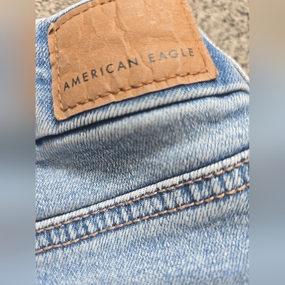 American Eagle Super Stretch Curvy High Rise Mini Denim Skirt Light Blue Size 2 - Picture 10 of 12